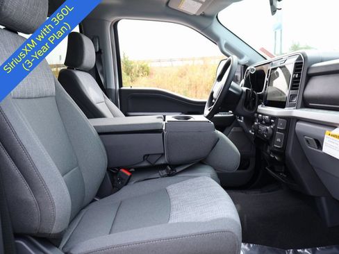 New 2026 Ford F250 XLT w/ XLT Premium Package AWD/4WD image 9
