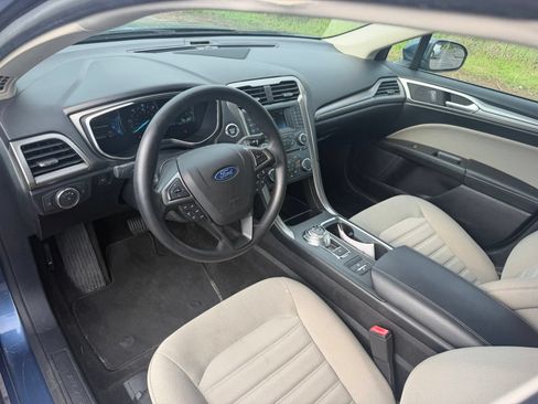 Used 2018 Ford Fusion S FWD image 11