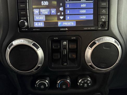Used 2018 Jeep Wrangler Unlimited Sport S AWD/4WD image 27