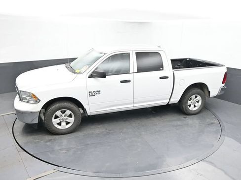 Used 2022 RAM 1500 Classic SLT w/ Protection Group AWD/4WD image 17