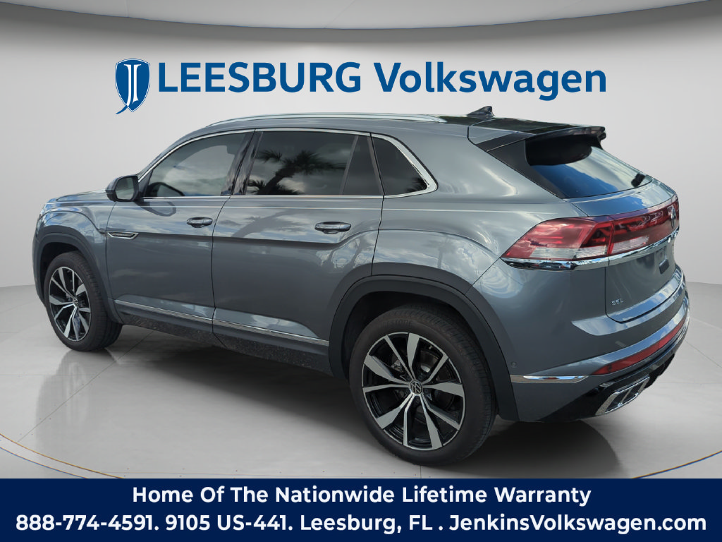 Used 2024 Volkswagen Atlas Cross Sport SEL Premium R-Line AWD/4WD image 9