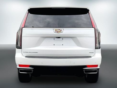 Used 2021 Cadillac Escalade Premium Luxury AWD/4WD image 3