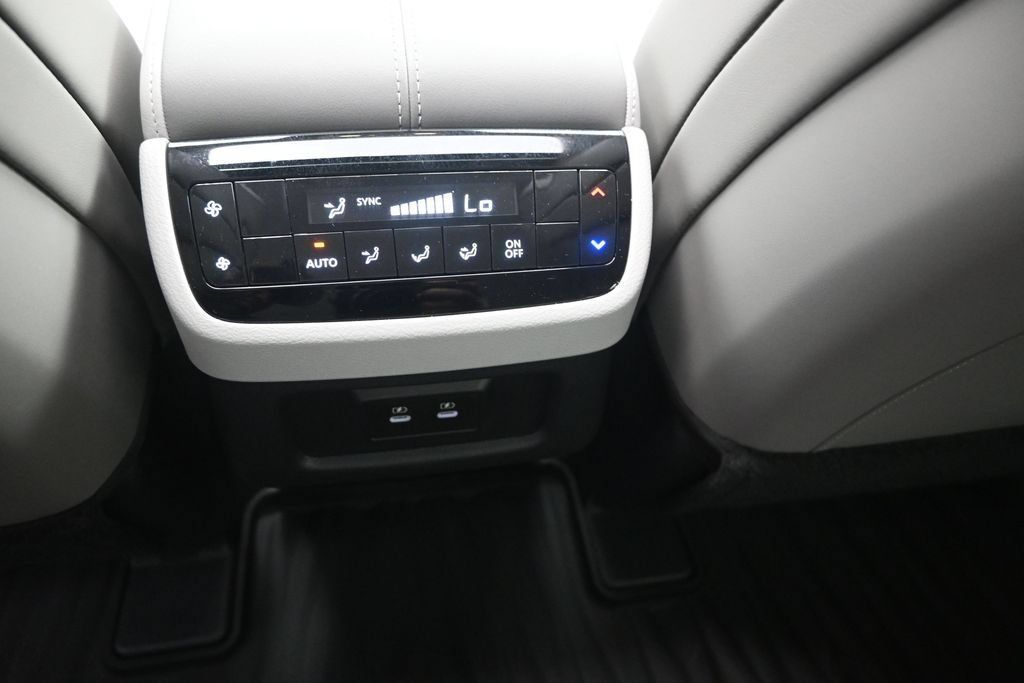 Certified 2026 INFINITI QX60 Pure w/ Cargo Package FWD image 19
