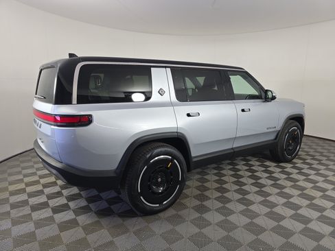 Used 2025 Rivian R1S Adventure AWD/4WD image 5