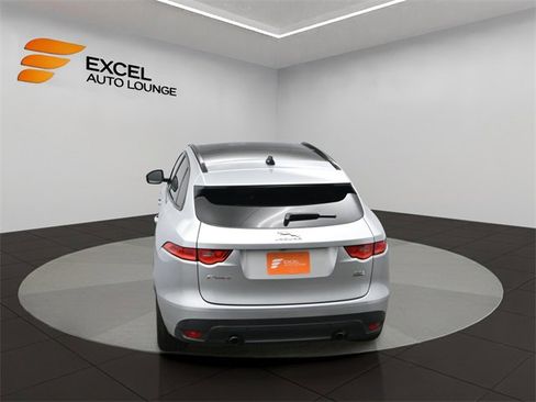 Used 2020 Jaguar F-PACE R-Sport image 49