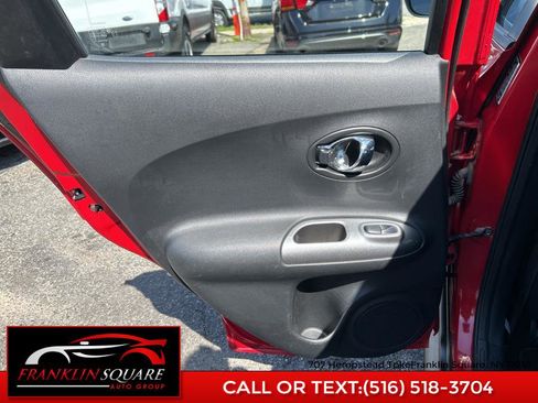 Used 2015 Nissan Juke S image 17
