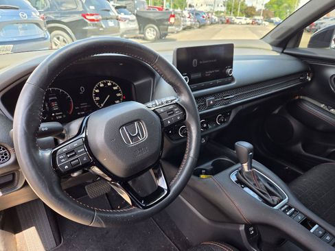 Used 2024 Honda HR-V Sport image 7