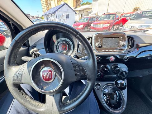 Used 2016 FIAT 500 Pop w/ Italia Package FWD image 12