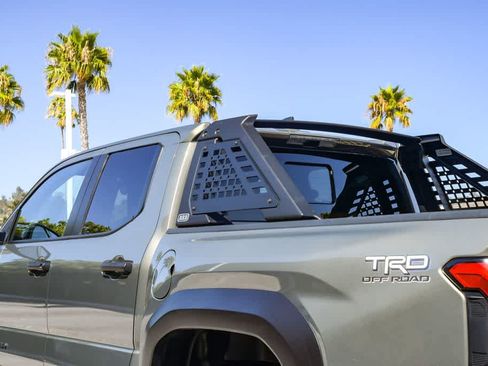 Used 2024 Toyota Tacoma TRD Off-Road w/ TRD Off Road Upgrade Package AWD/4WD image 11