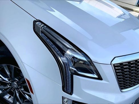 Used 2021 Cadillac XT5 Premium Luxury image 28