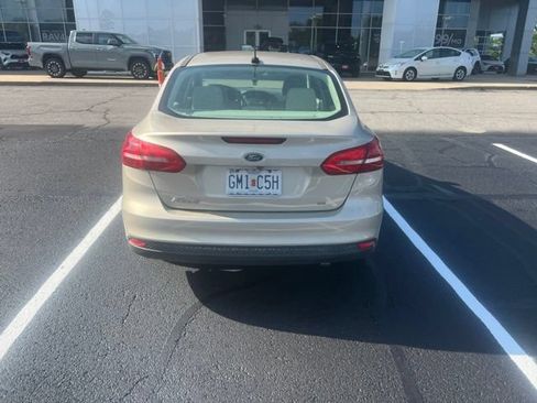 Used 2018 Ford Focus SE FWD image 7