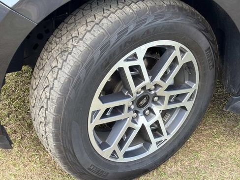 Certified 2025 Ford Expedition Active AWD/4WD image 15