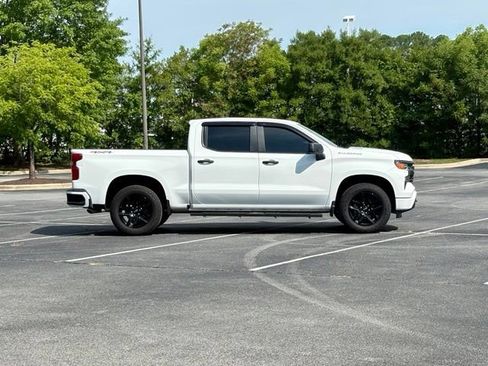 Used 2026 Chevrolet Silverado 1500 Custom AWD/4WD image 9