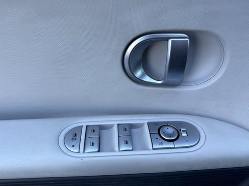 Used 2024 Hyundai Ioniq 5 SEL RWD image 11