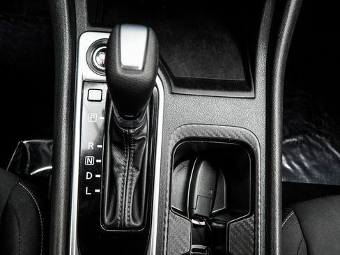 Used 2024 Nissan Sentra SV image 19