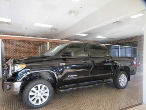 Used 2019 Toyota Tundra SR5 AWD/4WD image 80