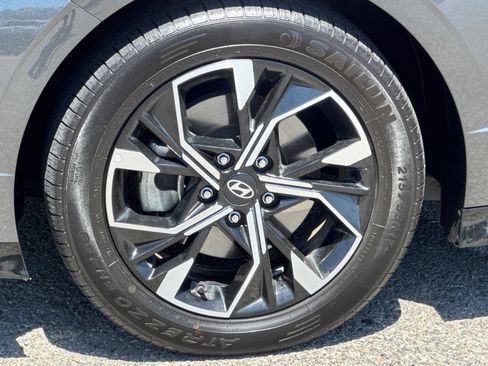 Used 2025 Hyundai Sonata SEL FWD image 30
