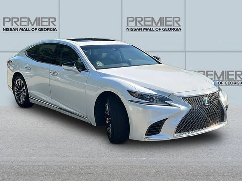 Used 2020 Lexus LS 500 w/ Accessory Package (Z2) RWD image 3