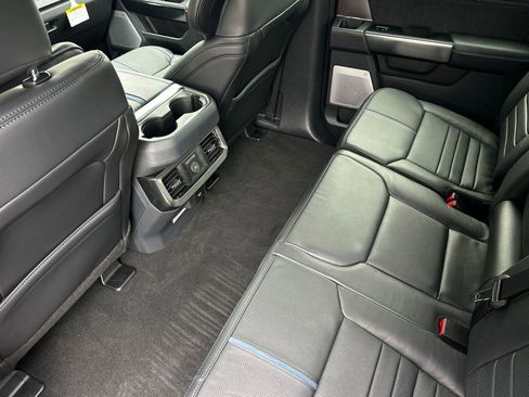 New 2026 Ford F250 Platinum w/ Tremor Off-Road Package image 9