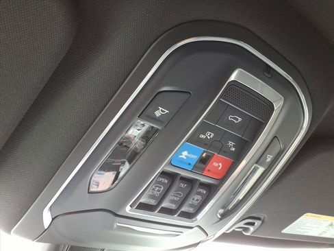 New 2026 Jeep Grand Wagoneer Limited AWD/4WD image 32