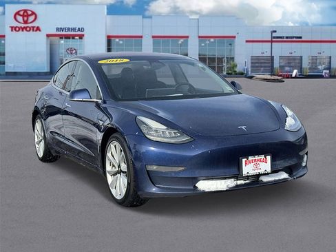 Used 2018 Tesla Model 3 Long Range image 2