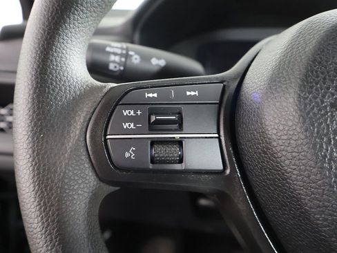 Certified 2025 Honda Accord SE image 40