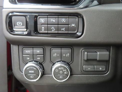 Used 2026 GMC Yukon Denali w/ Denali Reserve Package image 62