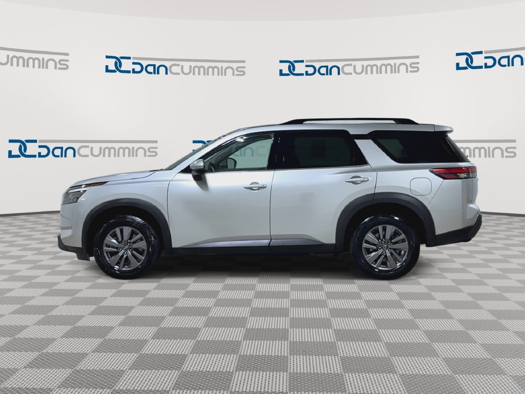 Used 2024 Nissan Pathfinder SV AWD/4WD image 5