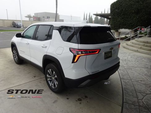 New 2026 Chevrolet Equinox LT image 6