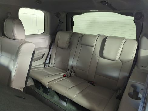Used 2015 Honda Pilot Touring image 32