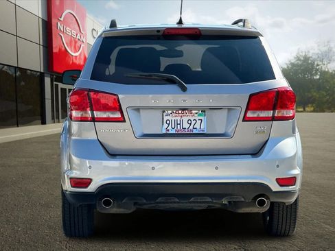 Used 2015 Dodge Journey SXT w/ Flexible Seating Group image 8