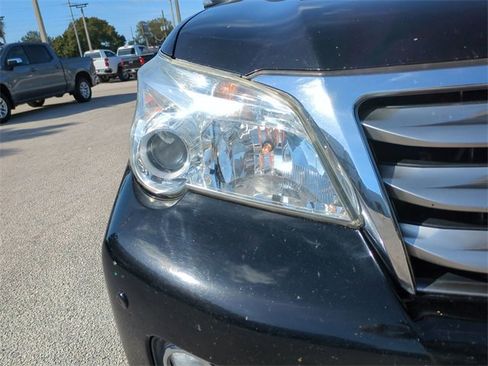 Used 2011 Lexus GX 460 image 10
