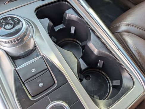 Used 2021 Ford Explorer King Ranch w/ Premium Technology Package image 30