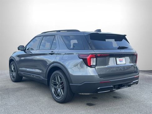 New 2025 Ford Explorer ST-Line w/ Premium Package image 25