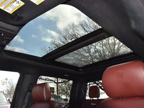 Used 2020 Ford F150 Platinum w/ Equipment Group 701A Luxury image 32