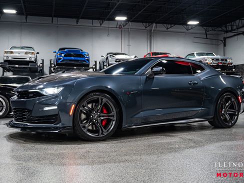 Used 2020 Chevrolet Camaro SS image 1