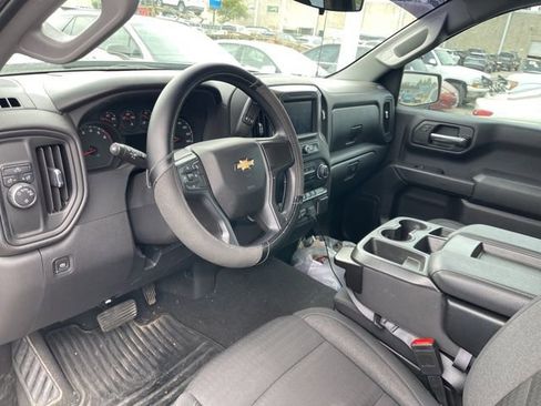 Used 2023 Chevrolet Silverado 1500 Custom image 11