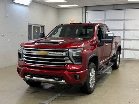 Used 2024 Chevrolet Silverado 3500 High Country w/ Z71 Off-Road Package AWD/4WD image 3