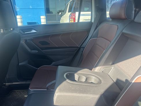 Used 2024 Volkswagen Tiguan SEL R-Line image 14