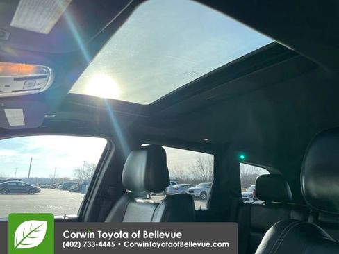 Used 2017 Jeep Grand Cherokee Limited image 16