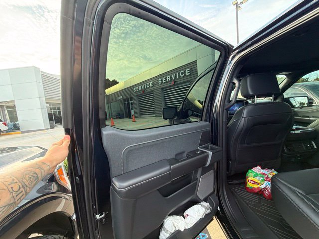 Used 2025 Ford F150 Lariat w/ Equipment Group 501A Mid AWD/4WD image 29