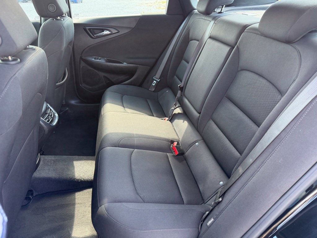Used 2024 Chevrolet Malibu LT FWD image 17