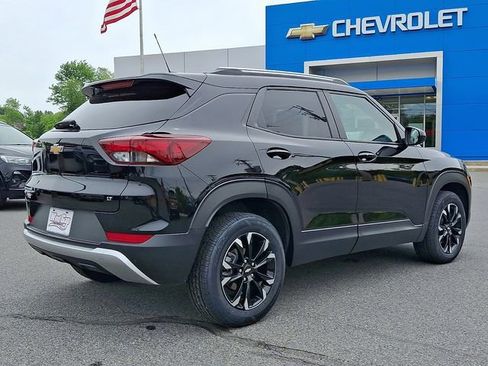 Used 2023 Chevrolet TrailBlazer LT w/ Convenience Package AWD/4WD image 6
