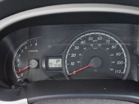 Used 2014 Toyota Sienna LE FWD image 13