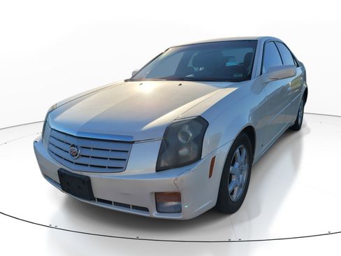 Used 2007 Cadillac CTS Base image 3