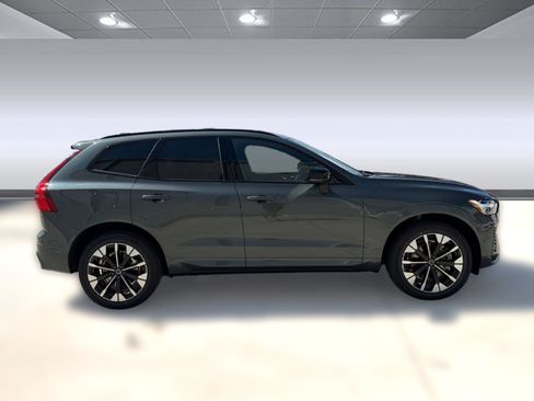 New 2026 Volvo XC60 T8 Plus w/ Climate Package AWD/4WD image 8