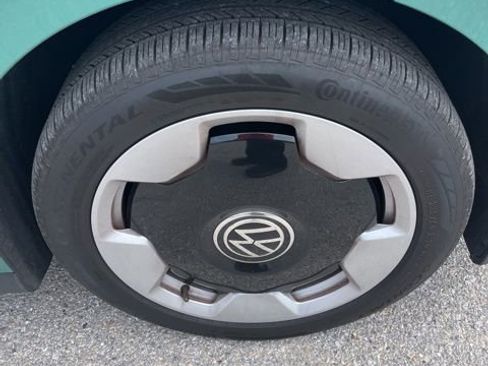 Used 2025 Volkswagen ID. Buzz Pro S Plus image 7