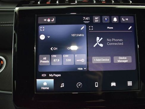 New 2025 Jeep Grand Cherokee Altitude image 21