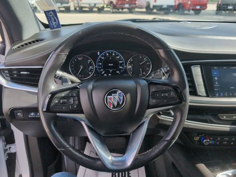 Used 2023 Buick Enclave Avenir w/ Avenir Technology Package AWD/4WD image 12