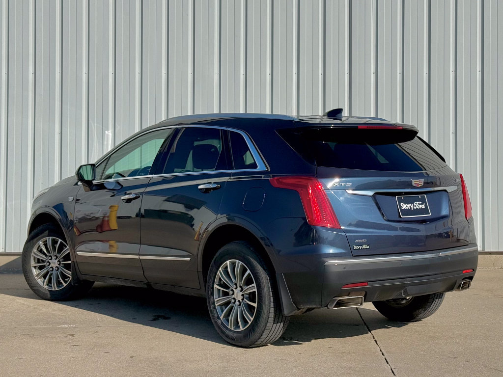 Used 2018 Cadillac XT5 Luxury w/ Driver Awareness Package AWD/4WD image 4
